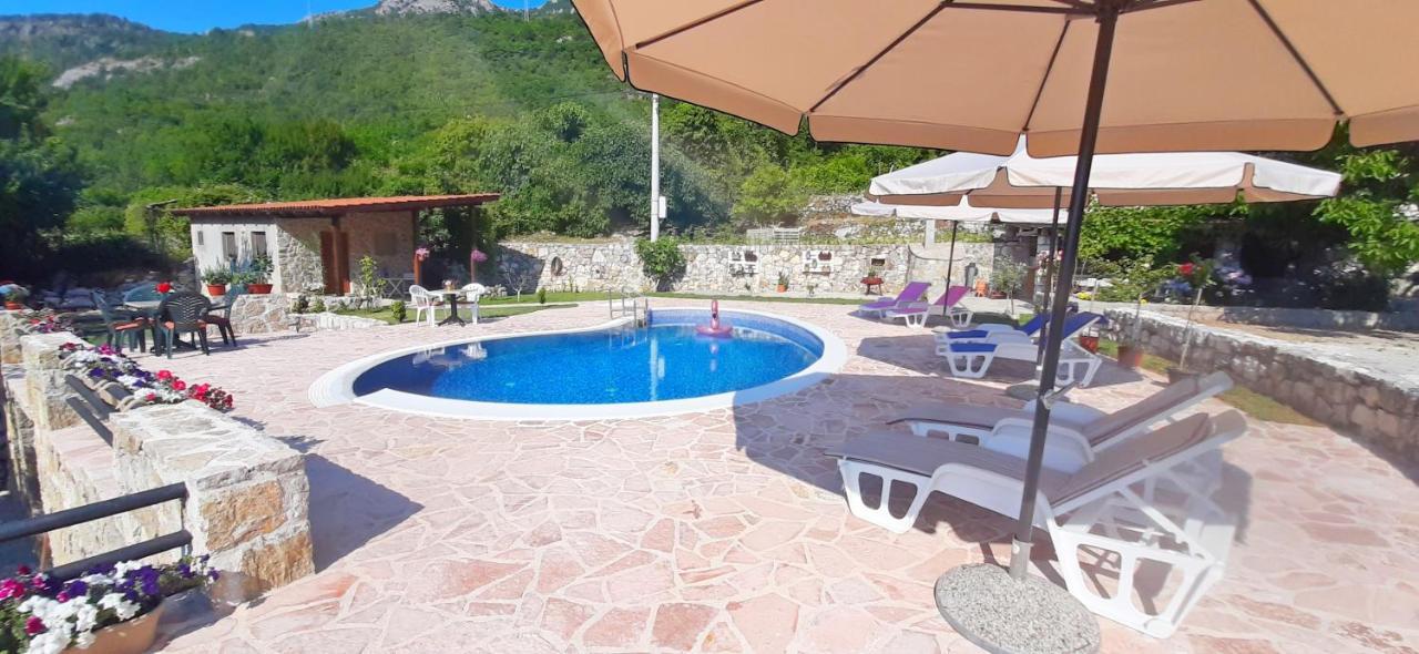 Vila Pegaz Вирпазар Екстериор снимка